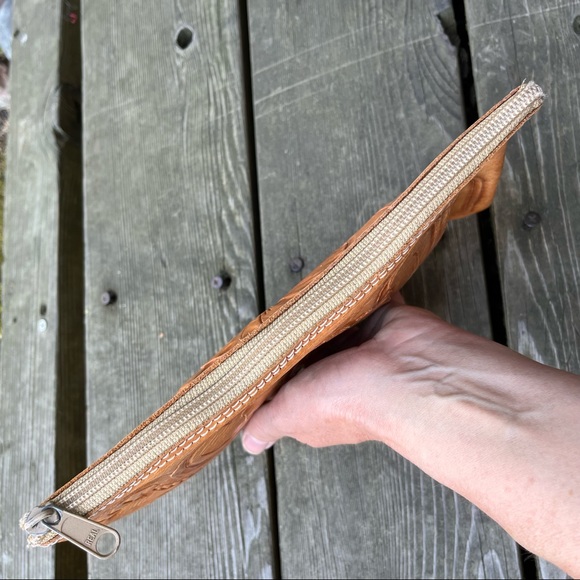 Vintage Tooled Poppy Clutch Purse - Picture 3 of 16